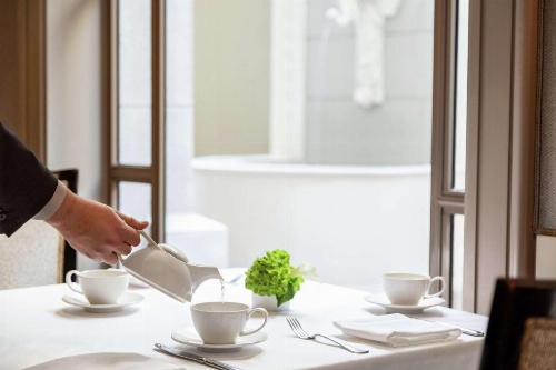 Hilton Checkers Los Angeles image 34